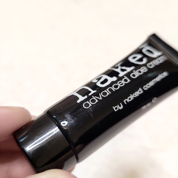 Naked Cosmetics Pigment & Aloe Cream Bundle - Picture 5 of 16